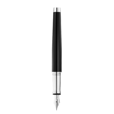 Waldmann टैंगो सीरीज़ ब्रिलियंट ब्लैक लैकर रिंग पैटर्न फाउंटेन पेन स्टील निब के साथ
